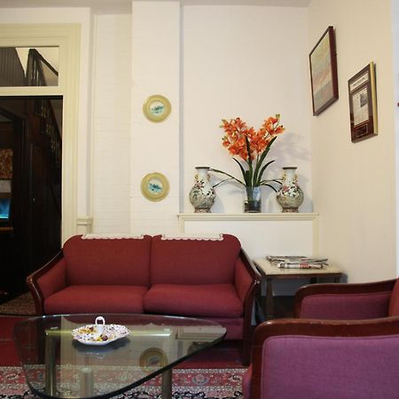 A Friendly Inn At Harvard Кеймбридж Екстериор снимка