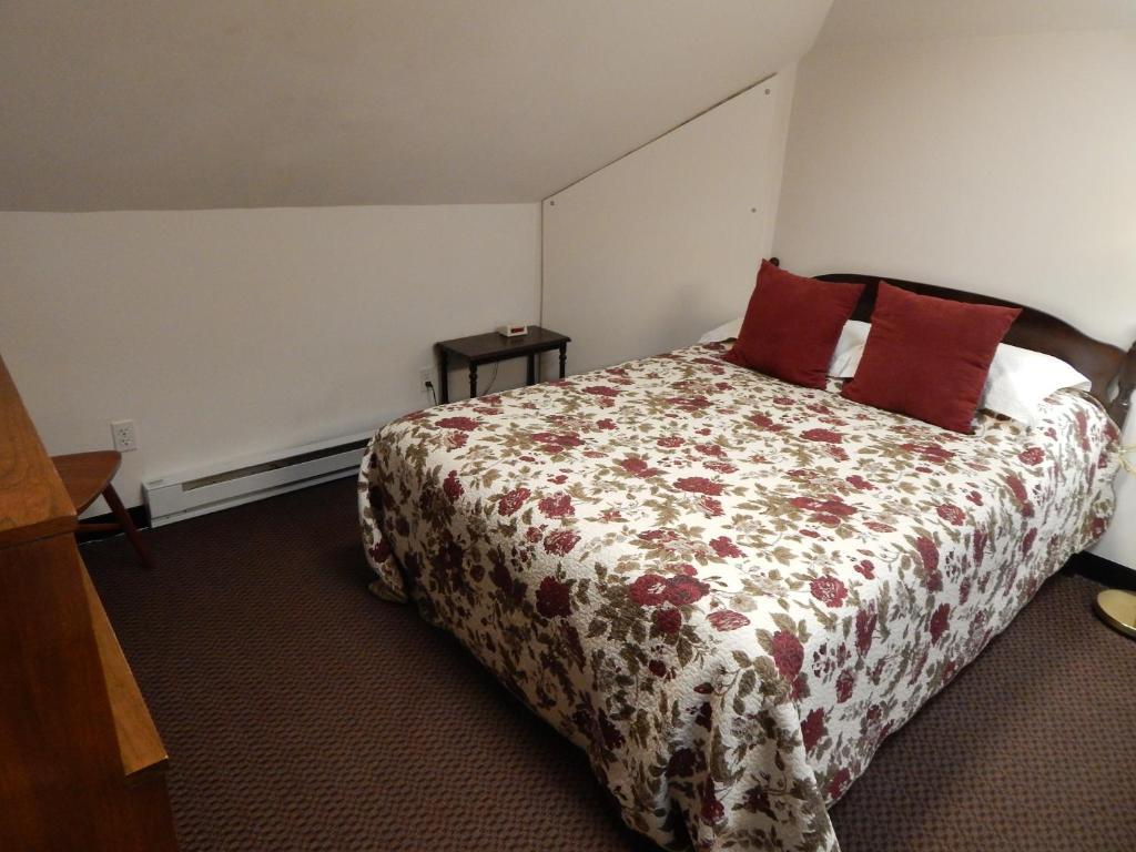 A Friendly Inn At Harvard Кеймбридж Екстериор снимка