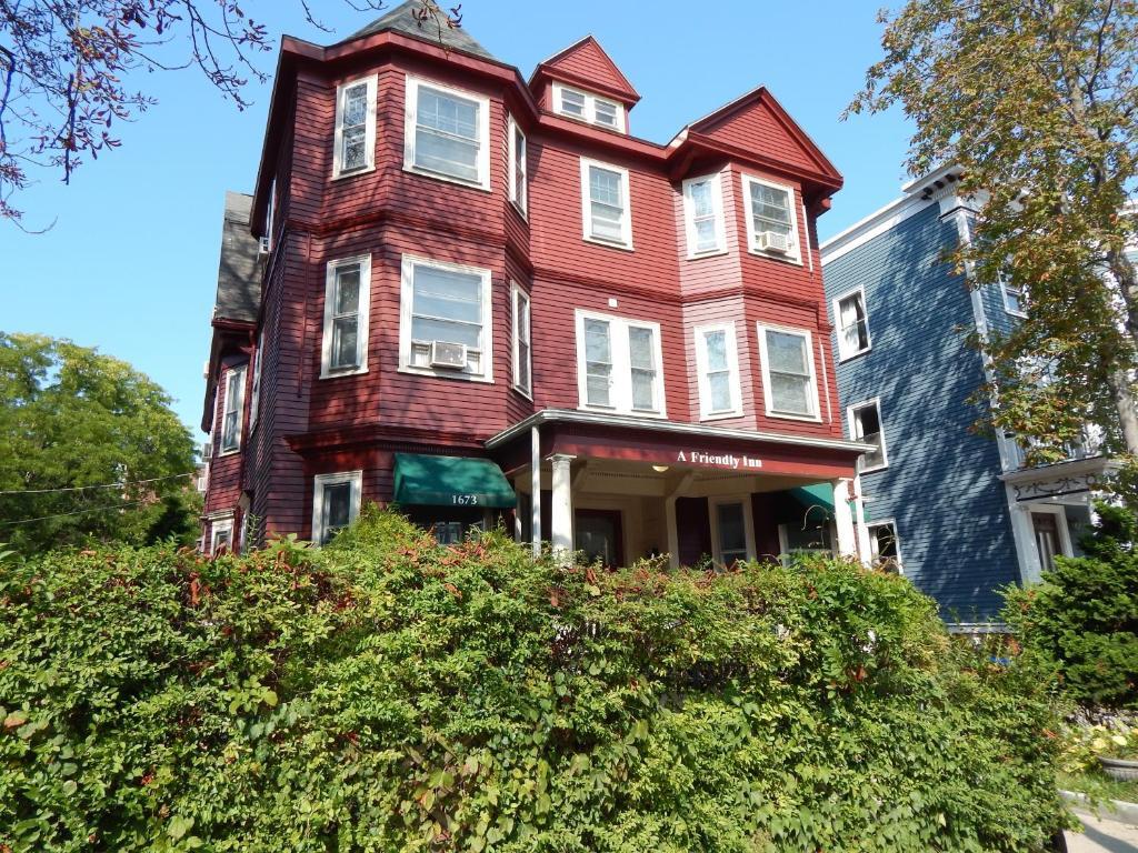 A Friendly Inn At Harvard Кеймбридж Екстериор снимка